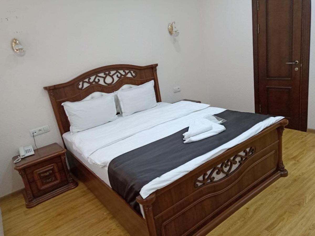 Queens 2 Hotel طشقند المظهر الخارجي الصورة